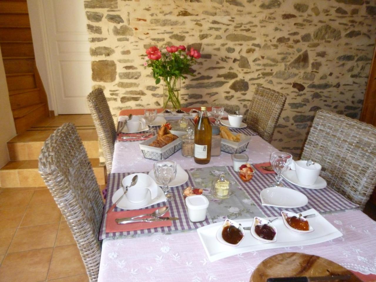 Domaine Du Fief Aux Dames Bed and Breakfast Monnieres  Exteriör bild